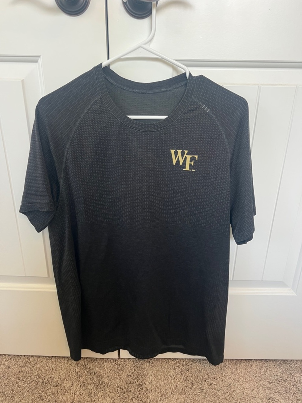 Men’s Lululemon Shirt